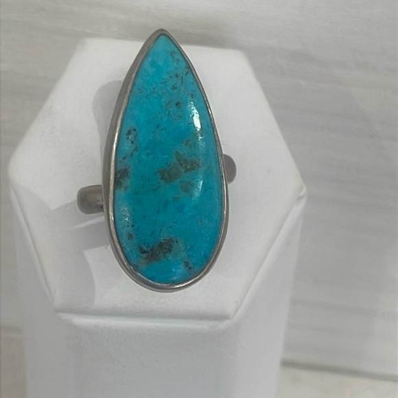 Turquoise Sterling Silver Ring - Picture 1 of 4